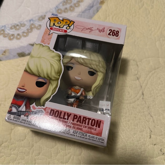 Funko Pop! Rocks Dolly Parton Exclusive Set - Orange Suit - Picture 1 of 4